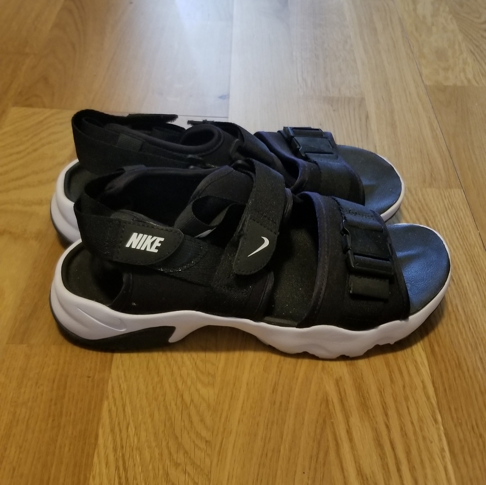Nike canyon slide